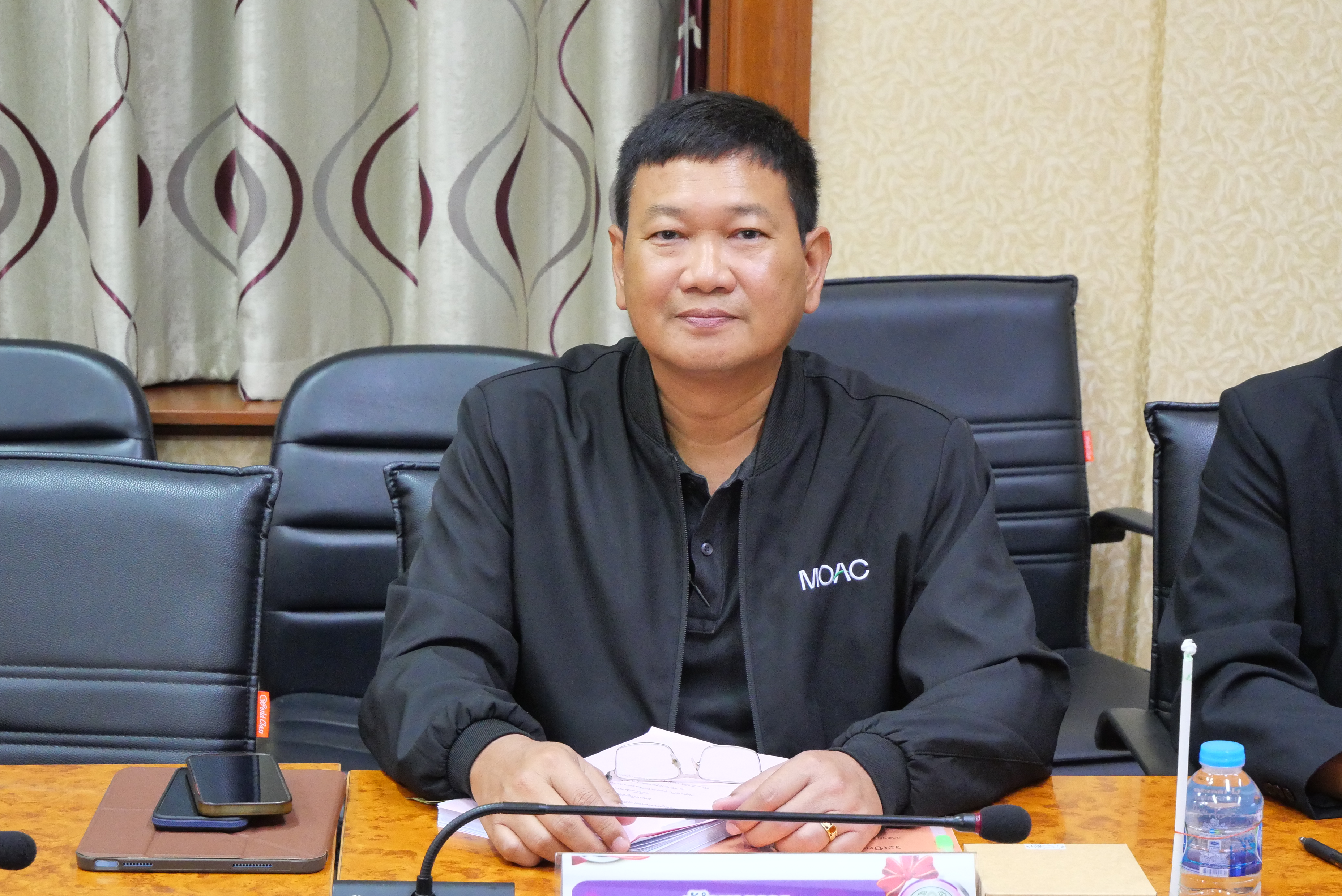 title - ส.ป.ก. ประชุมคณะกรรมการพิจารณาการขอพระราชทานเครื่องราชอิสริยาภรณ์ อันเป็นที่เชิดชูยิ่งช้างเผือก เครื่องราชอิสริยาภรณ์อันมีเกียรติยิ่งมงกุฎไทย และเหรียญจักรพรรดิมาลา ครั้งที่ 1/2569